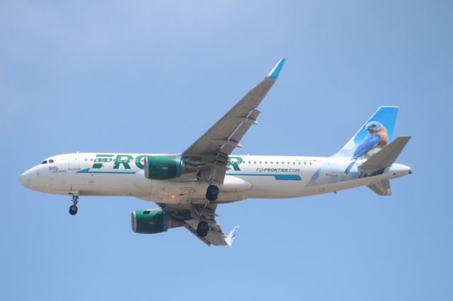 Airbus A320 (N230FR) - APROACH KSAN 27