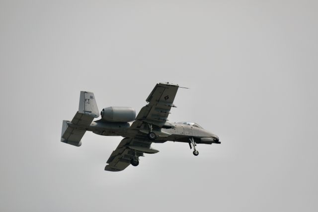 Fairchild-Republic Thunderbolt 2 (78-0701) - On flightline