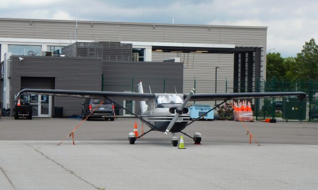 Cessna Skyhawk (N9MY) - Cessna 172N N9MY in Cleveland Burke Lakefront 