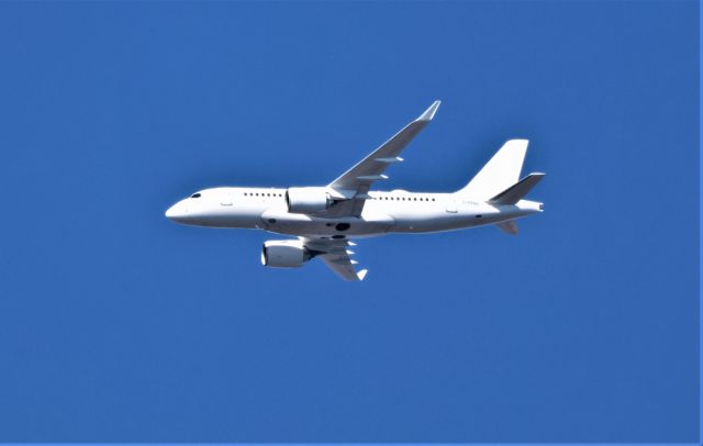 C-FPAG — - C-FPAG Airbus A-220-100 CS-100 ABK-127 Airbus Canada Limited Partner survolant la ville de Lavaltrie QC. Le 05-10-2022 à 13:58