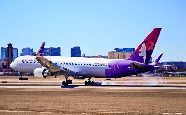 BOEING 767-300 (N590HA) - Koae ula   Las Vegas - McCarran International (LAS / KLAS) USA - Nevada, June 02, 2011 Photo: Tomás Del Coro