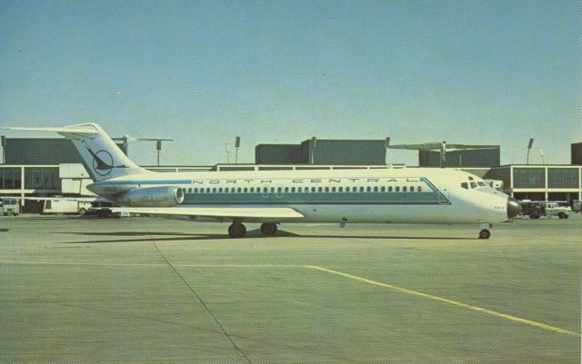 McDonnell Douglas DC-9-30 (N963X) - scanned from postcardbr /North Central