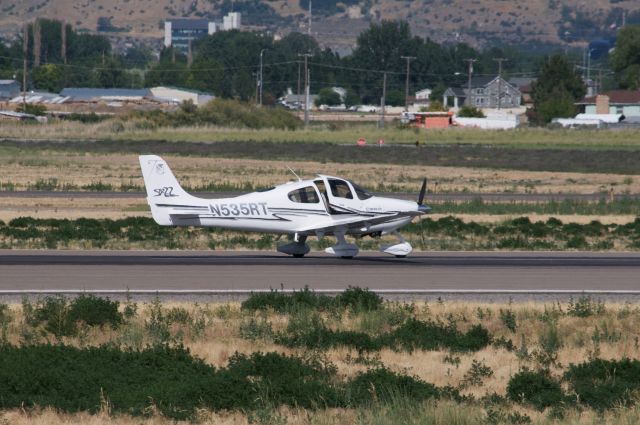 Cirrus SR-22 (N535RT) - It’s a very hot day when the doors opened just after touchdown. br /Best viewed in full! 