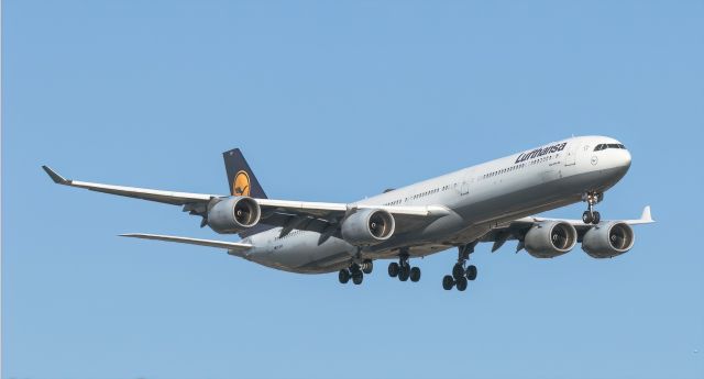 Airbus A340-600 (D-AIHV) - Aircraft landing on the 9th of October 22