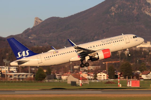 Airbus A320neo (SE-ROO)