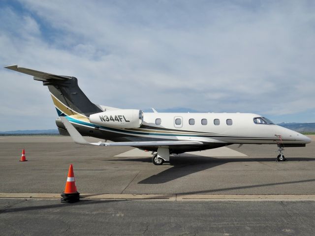 Embraer Phenom 300 (N344FL)