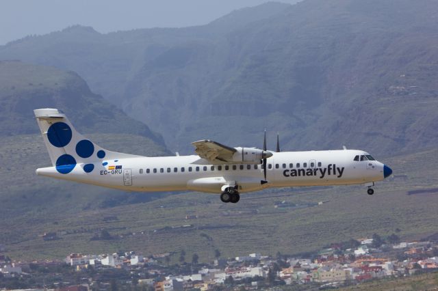 Aerospatiale ATR-42-300 (EC-GRU) - EC-GRU with her new blue nose