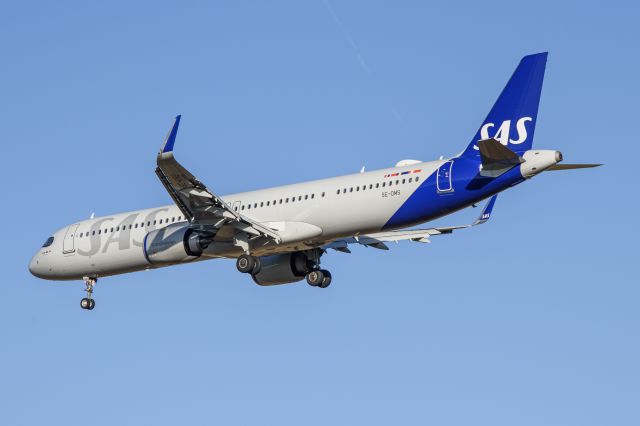 Airbus A321neo (SE-DMS)