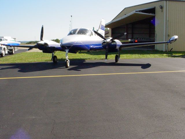 Cessna 421 (N421VT)