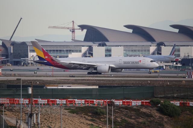Airbus A350-900 (HL7578)