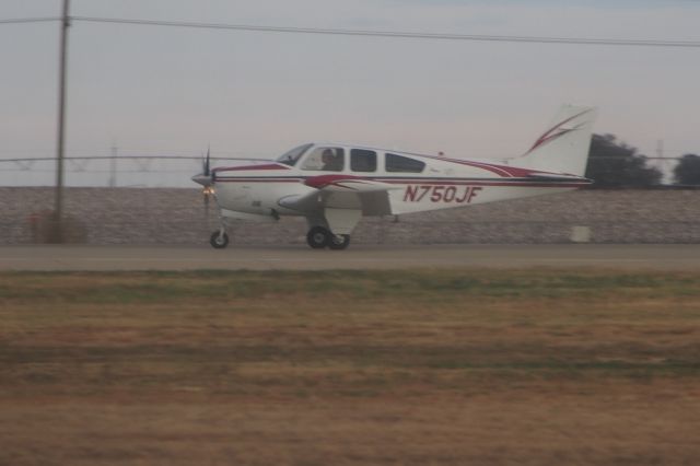 Beechcraft Bonanza (36) (N750JF)