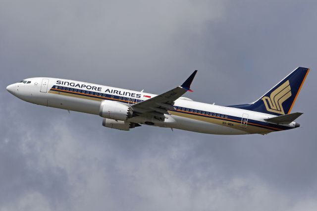 Boeing 737 MAX 8 (9V-MBA)
