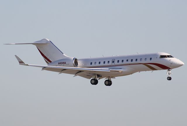 Bombardier Global 5000 (N404NA)