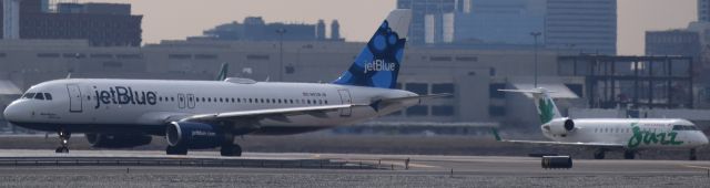 Airbus A320 (N638JB)
