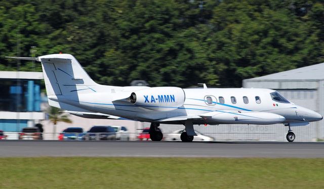 Learjet 35 (XA-MMN)