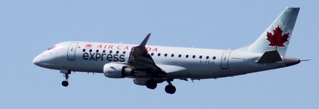 Embraer 170/175 (C-FEJL) - Air Canada Landing from Toronto Canada!br /Taken at Red Bank Park!