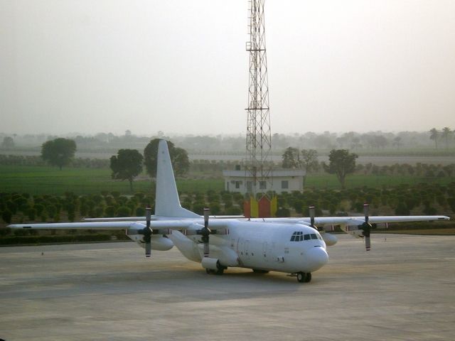 Lockheed C-130 Hercules —