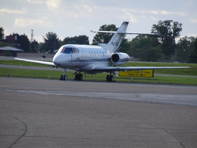 Hawker 800 (N817SD)