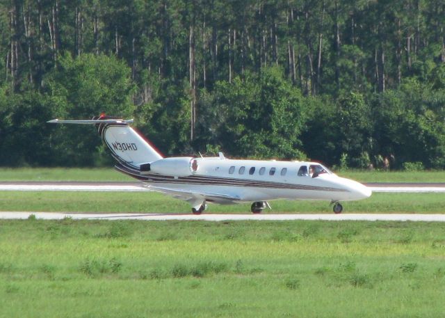 Cessna Citation CJ2+ (N30HD) - Taxiing at Orlando Sanford.