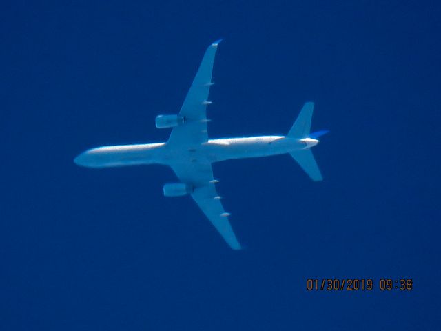 Boeing 757-200 (N48127)