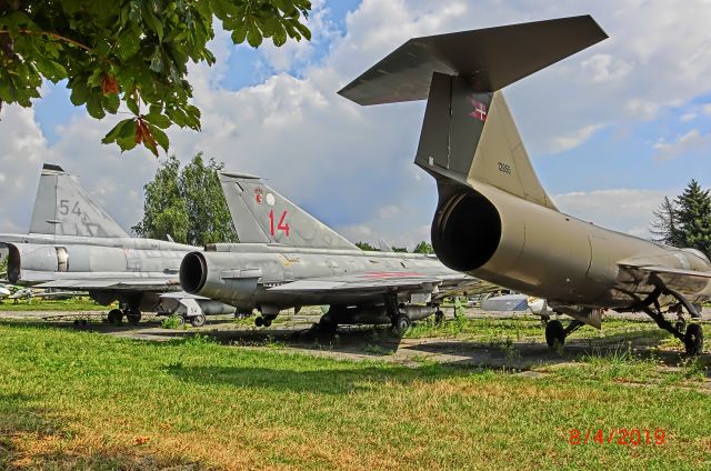 Canadair CL-201 Starfighter —