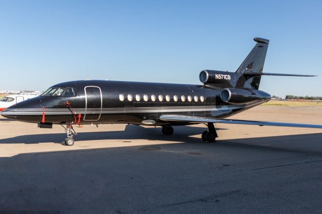 Dassault Falcon 900 (N571CB) - C/N 1!