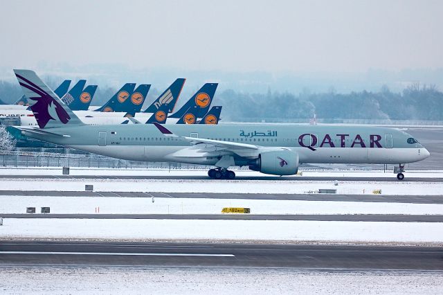 Airbus A350-900 (A7-ALI)