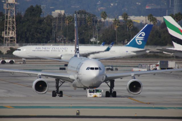 Airbus A330-200 (DQ-FJU)