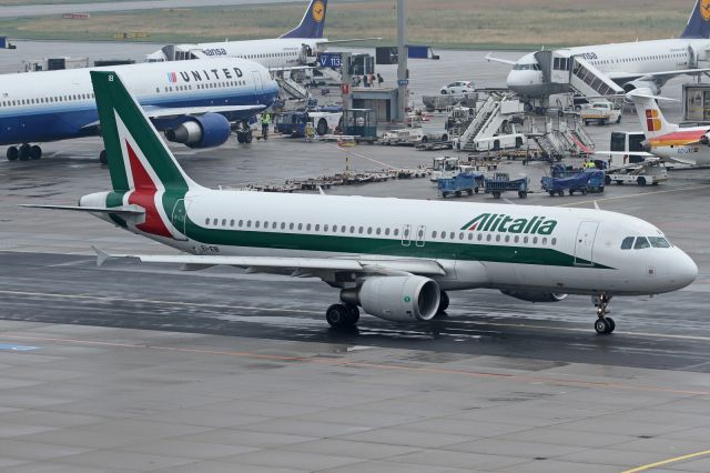 Airbus A320 (EI-EIB)