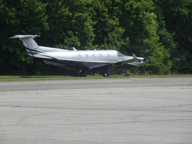 Pilatus PC-12 (N408FZ)