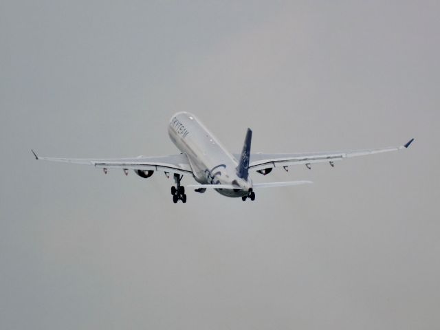 Airbus A330-300 (B-18311)