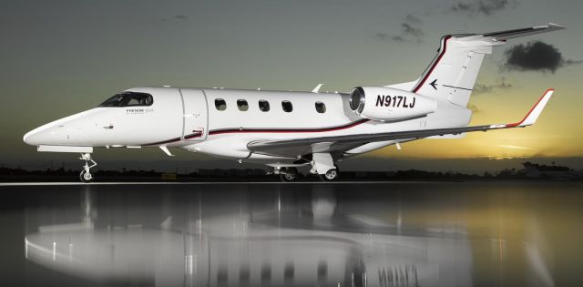 Embraer Phenom 300 (N917LJ)