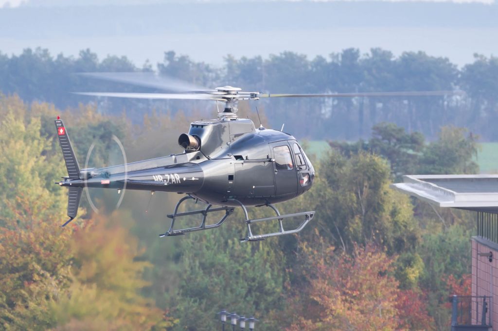 Eurocopter AS-350 AStar (HB-ZAR)