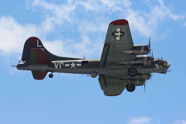 Boeing B-17 Flying Fortress (N7227C)