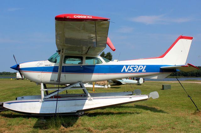 Cessna Skyhawk (N53PL)