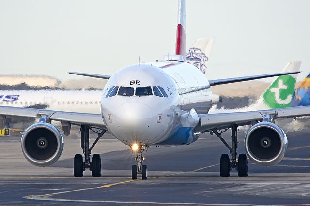 Airbus A321 (OE-LBE)