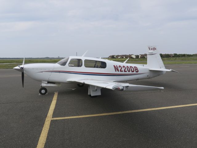 Mooney M-20 (N220DB) - 30 August 2015