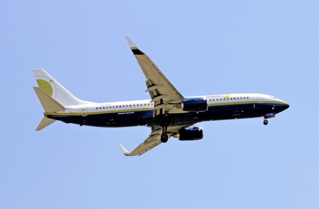 Boeing 737-800 (N739MA) - A Miami Air International B737-800 is in final approach to Knoxville, KTYS airport located in Alcoa, Tn.