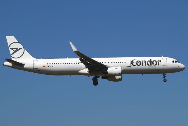 Airbus A321 (D-ATCG)