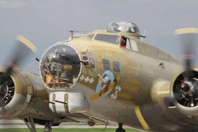 Boeing B-17 Flying Fortress (N909) - Omaha 7/23/2016