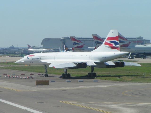 Aerospatiale Concorde (G-BOAB) - Concorde AB on the tarmac at LHR in September, 2004.