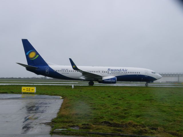 Boeing 737-800 (9XR-WF)