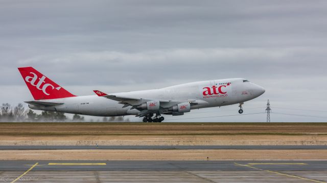 Boeing 747-200 (ER-BBB)