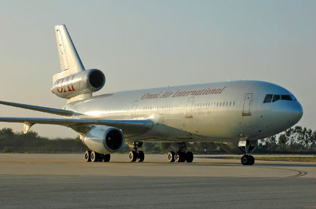 McDonnell Douglas DC-10 (N603AX)