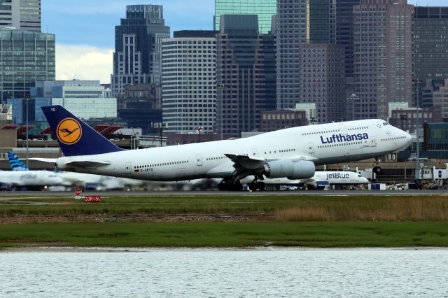 BOEING 747-8 (D-ABYQ)