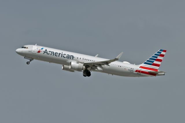 Airbus A321neo (N408AN)