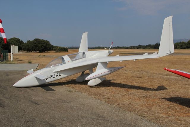 RUTAN Long-EZ (F-PURL) - LFNH - Carpentras airfield br /10 sept 2016