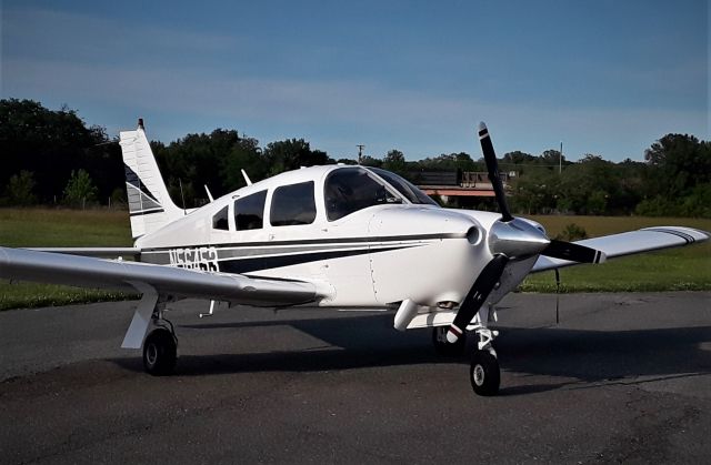 Piper Cherokee (N53453)