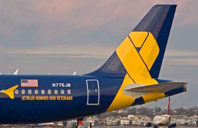 Airbus A320 (N775JB) - JetBlue Honors our Veterans special livery A320