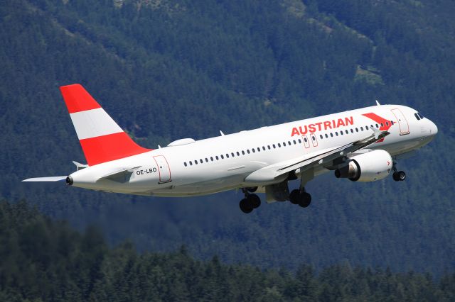 Airbus A320 (OE-LBO)